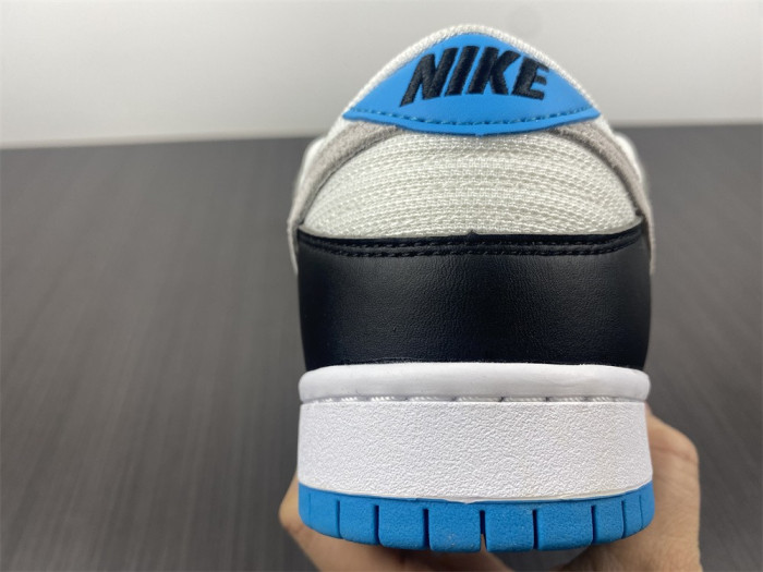 nike sb dunk low "laser blue" bq6817-101