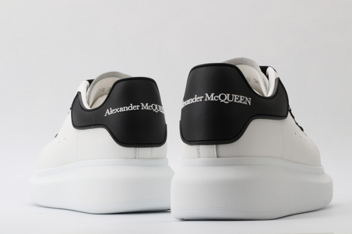 alex mcqu sneakers