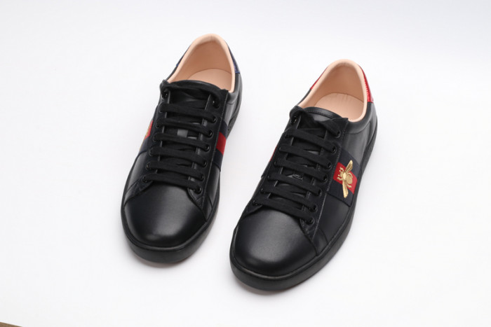 gi ace embroidered low-top sneaker 043001