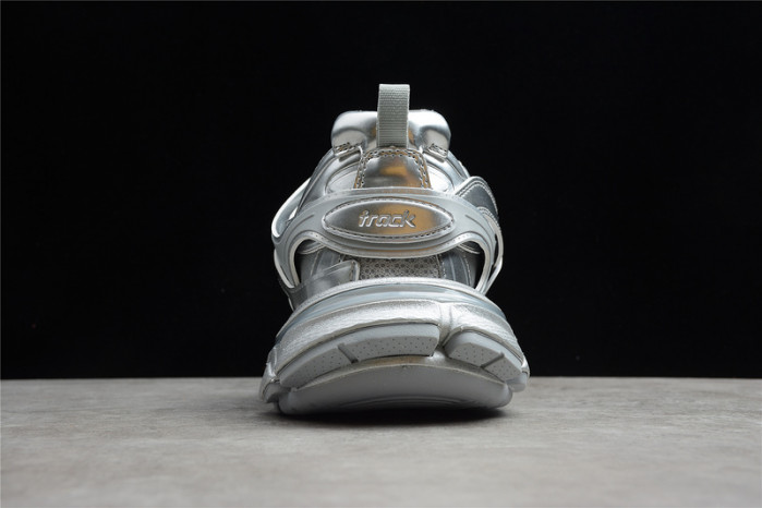 bl tess s. gomma trek low sneakers silver 042103