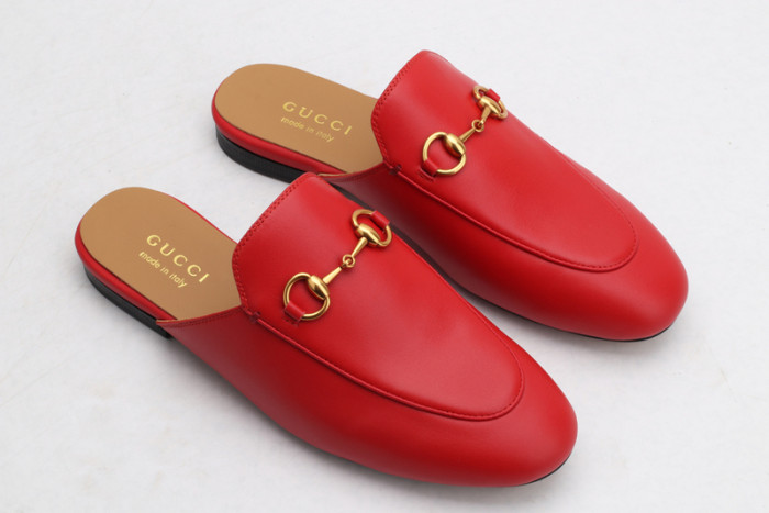 guc loafer