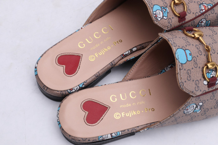 guc loafer