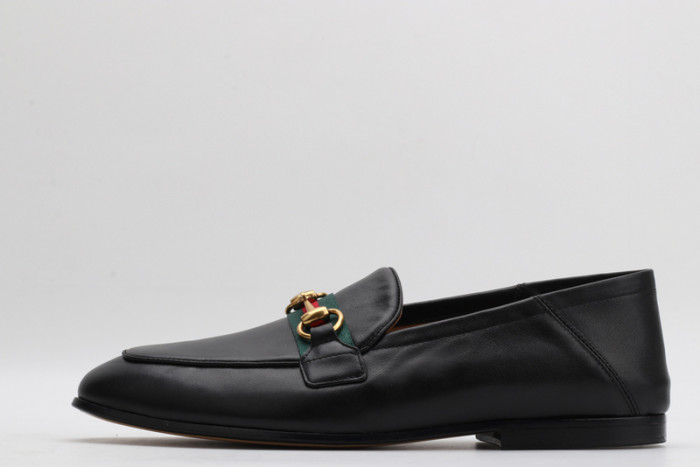 guc loafer