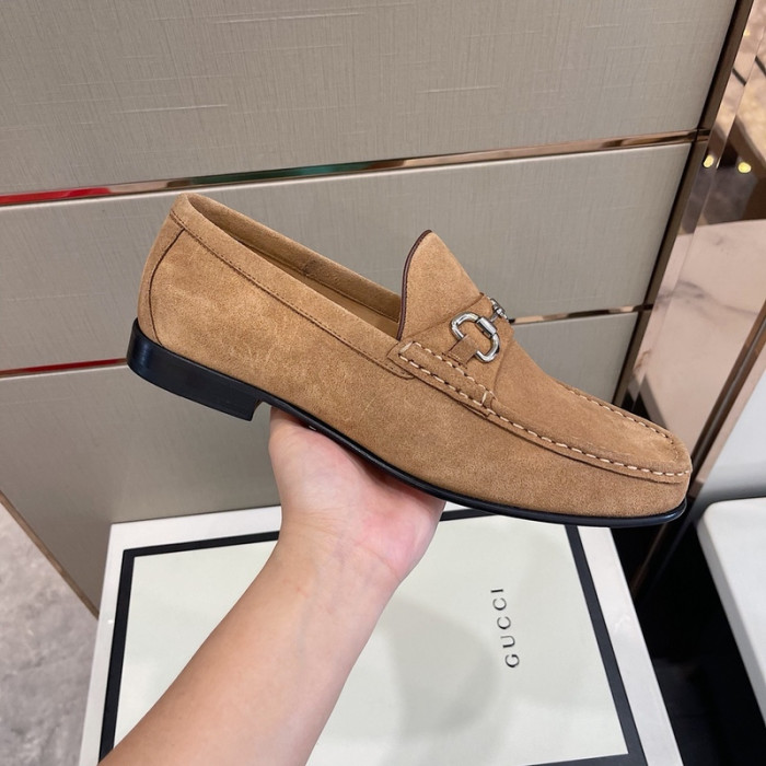 guc loafer