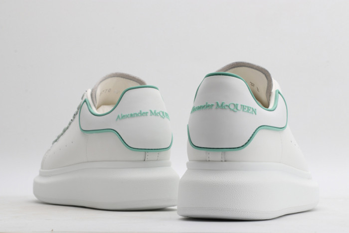 alex mcqu sneakers