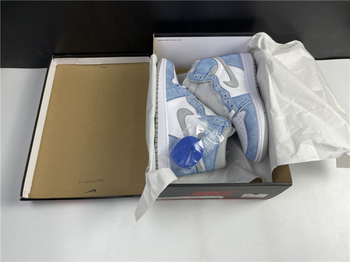 air jordan 1 high og hyper royal 555088-402