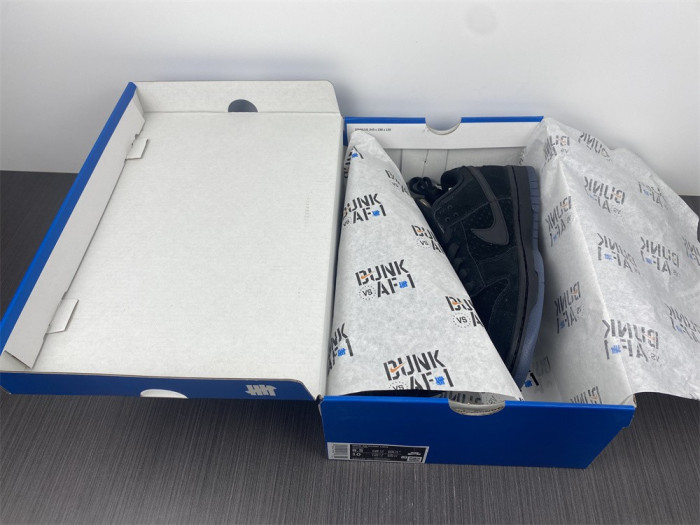 undefeated x nike dunk low do9329-001