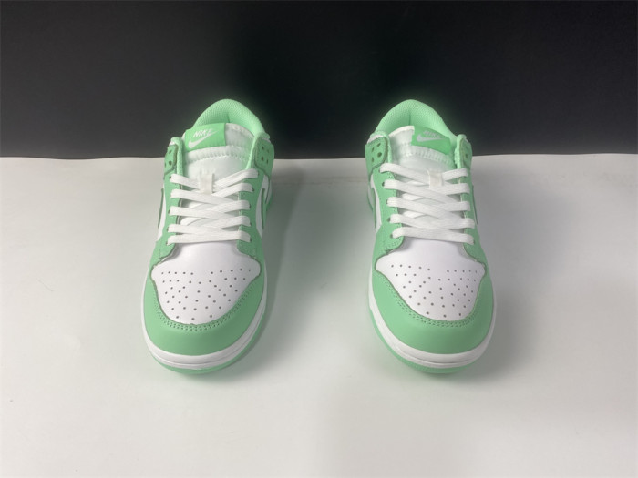 nike dunk low ＂green glow＂dd1503-105