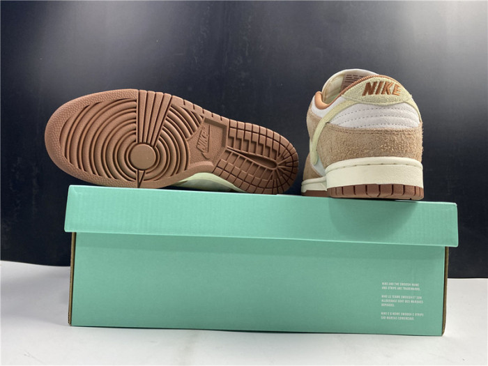 nike dunk low prm ‘medium curry’ dd1390-100