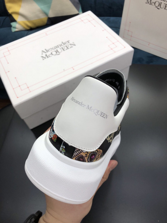 alex mcqu sneakers