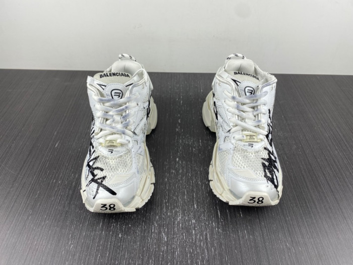 Balenciaga Runner Graffiti BCR024