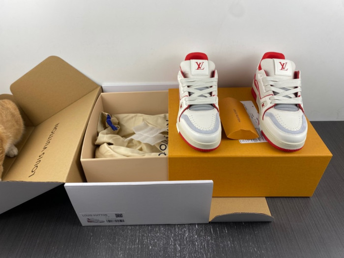 2023 l**is V*t*n lv trainer 25289