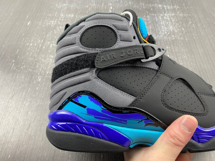 AIR JORDAN 8 RETRO QUAI 54 AJ8 305381-025