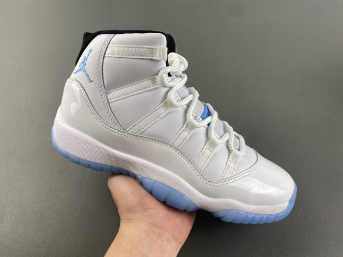 AIR JORDAN 11 RETRO LEGEND BLUE 2024 378038-104