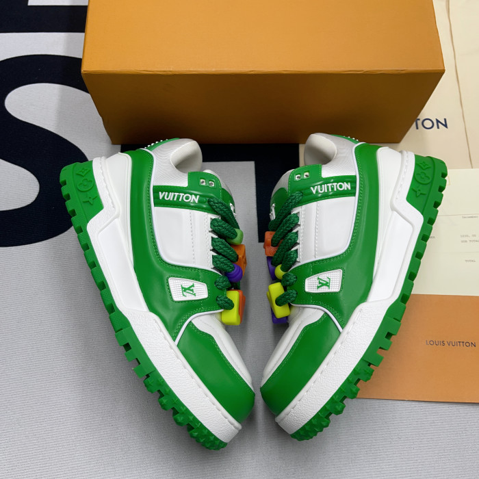 lv trainer sneaker 25260