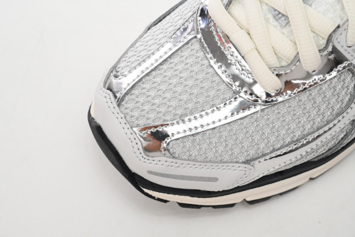 nike zoom vomero 5 fd0884-025