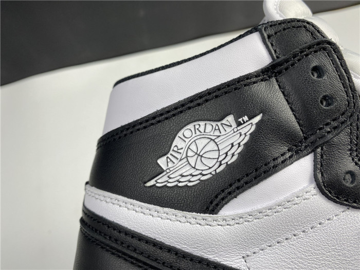 jordan 1 retro black white 555088-010