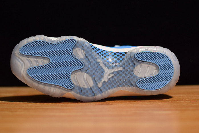 air jordan 11 retro low "carolina 2017 release" mens 528895-106