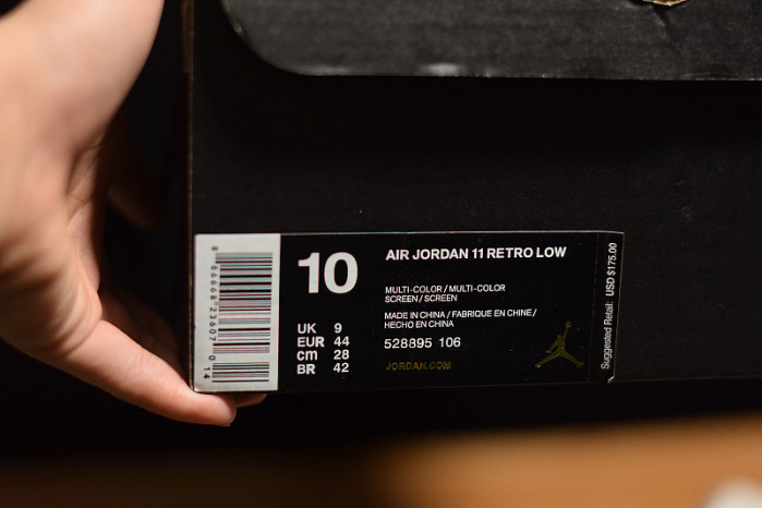 air jordan 11 retro low "carolina 2017 release" mens 528895-106