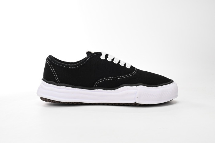 MIHARA YASUHIRO BLACK AND WHITE MY1