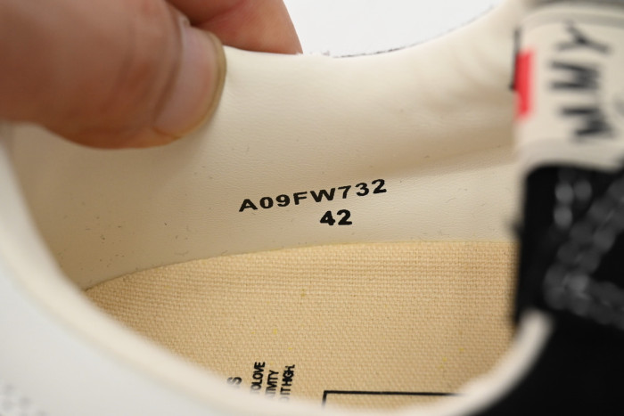 MIHARA YASUHIRO BLACK AND WHITE CHARACTERS MY7