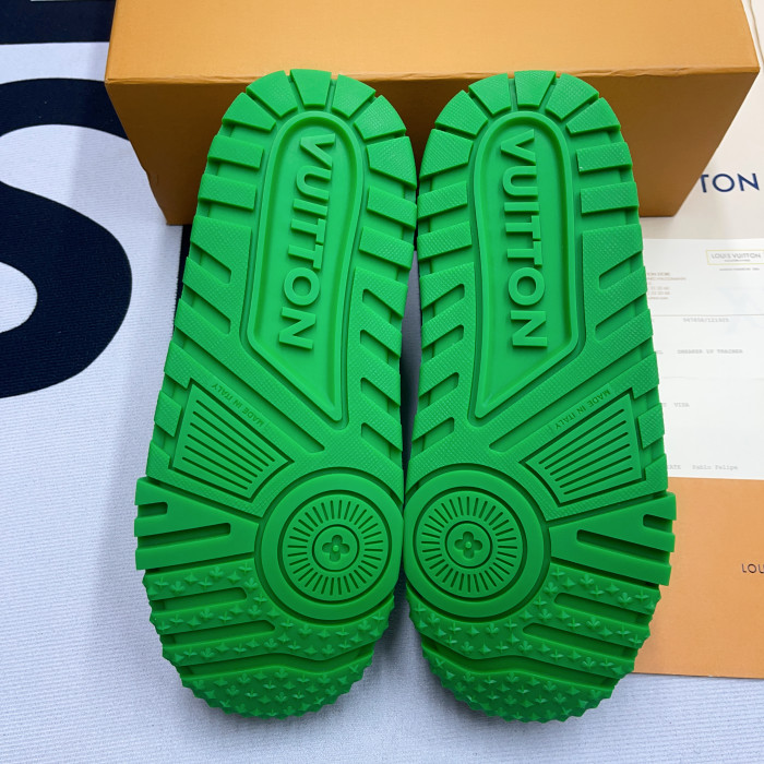 lv trainer sneaker 25260