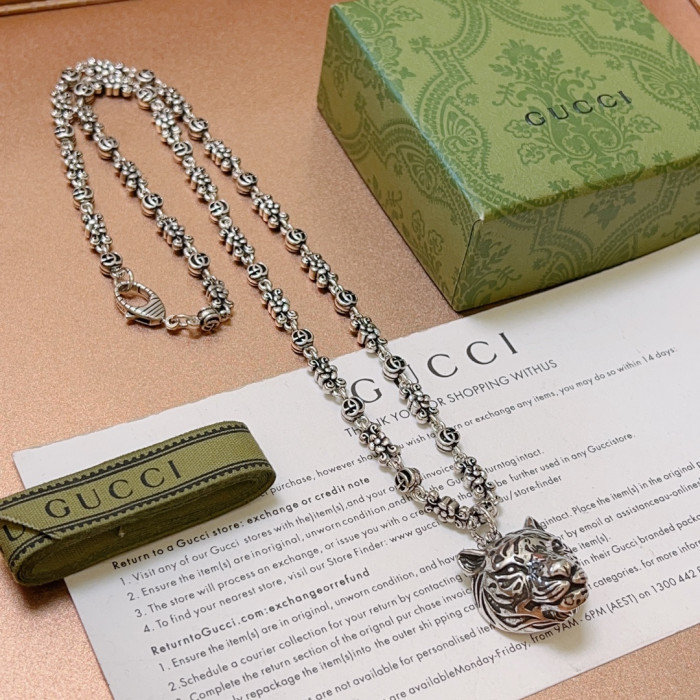 g*u*i anger forest necklace